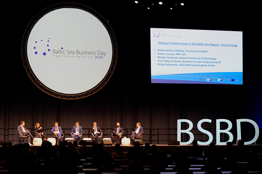 Session 1 - Maritime Sicherheit und Schutz kritischer Infrastruktur in der Ostsee/Session 1- Maritime Security and Protection of Critical Infrastructure in the Baltic Sea Region